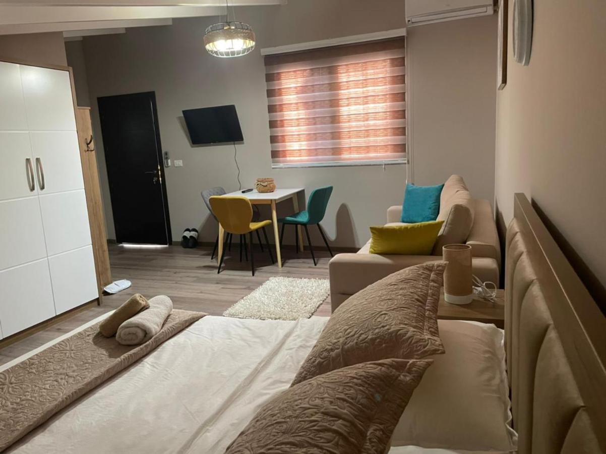 Ora Apartament Pogradec Kültér fotó